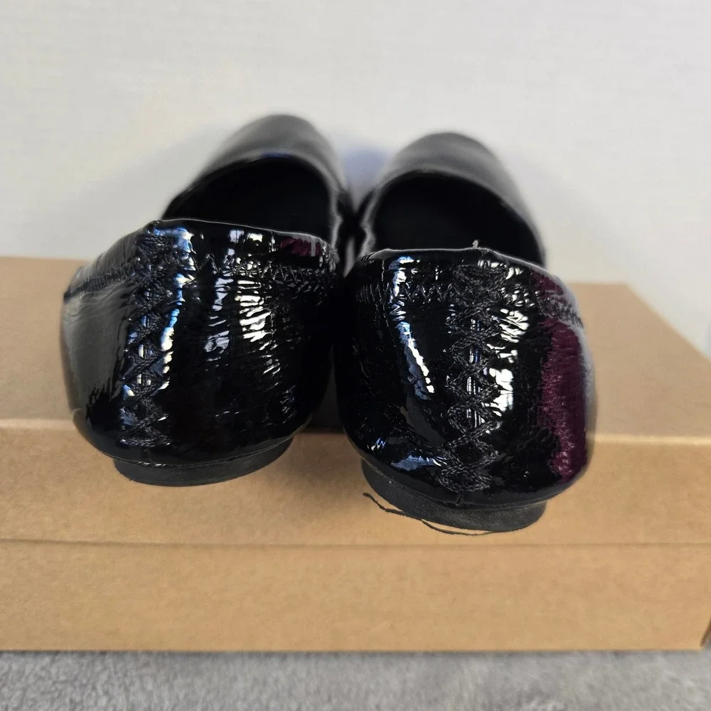Lucky Brand Emmie Ballet Flats Black Patent Leather Round Toe Shoes 6M LK-EMMIE